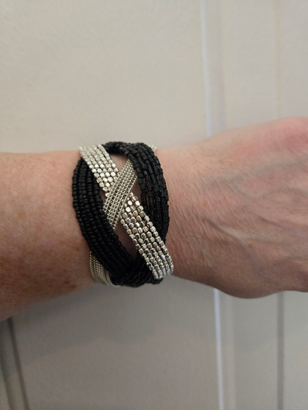 Black and Silver Beaded Twist Bracelet - Women Accessories